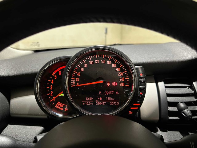 Mini cooper d chili 1.5 automaat 116pk 2015, gv-718-d - afbeelding 24 van  42