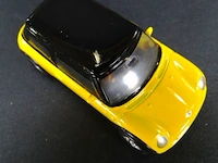 Mini cooper geel-zwart - afbeelding 5 van  5