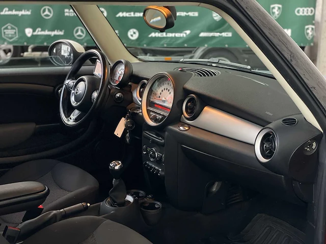 Mini cooper one 1.6 minimalist business line 98pk 2010 (origineel-nl), 37-npb-5 - afbeelding 26 van  43