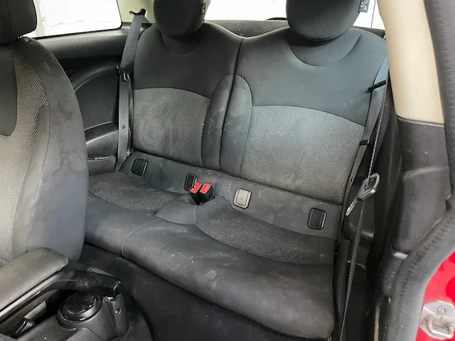Mini cooper one 1.6 minimalist business line 98pk 2010 (origineel-nl), 37-npb-5 - afbeelding 28 van  43