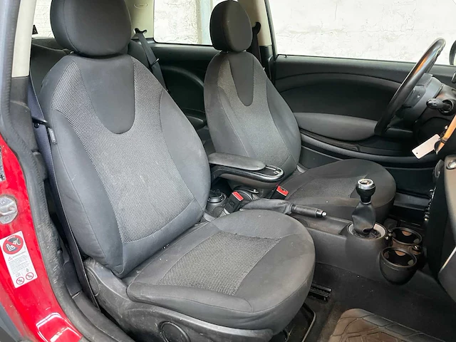 Mini cooper one 1.6 minimalist business line 98pk 2010 (origineel-nl), 37-npb-5 - afbeelding 31 van  43
