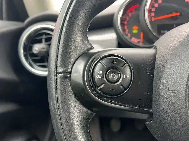 Mini cooper pepper 1.5 136pk 2019 orig-nl, zv-199-s - afbeelding 21 van  61