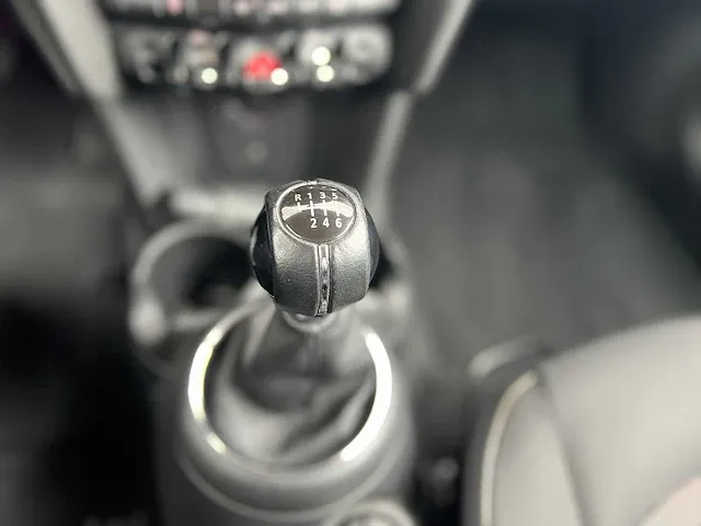 Mini cooper pepper 1.5 136pk 2019 orig-nl, zv-199-s - afbeelding 27 van  61