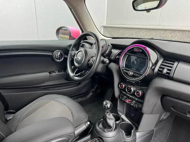 Mini cooper pepper 1.5 136pk 2019 orig-nl, zv-199-s - afbeelding 44 van  61