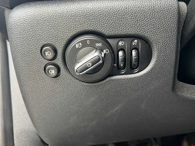 Mini cooper pepper 1.5 136pk 2019 orig-nl, zv-199-s - afbeelding 46 van  61