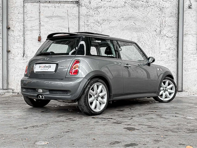 Mini cooper s 1.6 163pk 2004, 22-xs-xk - afbeelding 2 van  50