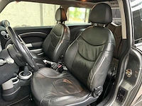 Mini cooper s 1.6 163pk 2004, 22-xs-xk - afbeelding 26 van  50