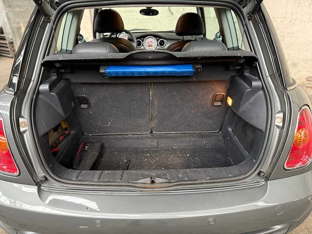 Mini cooper s 1.6 163pk 2004, 22-xs-xk - afbeelding 31 van  50