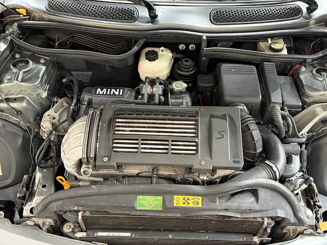 Mini cooper s 1.6 163pk 2004, 22-xs-xk - afbeelding 42 van  50
