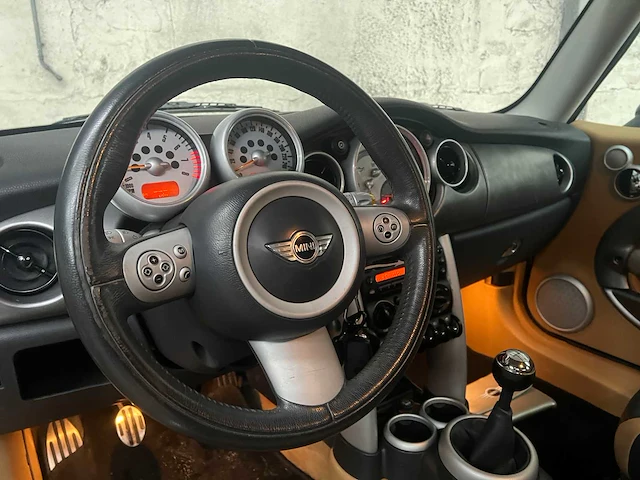 Mini cooper s 1.6 170pk 2005, 20-zg-kx - afbeelding 19 van  34
