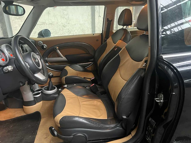 Mini cooper s 1.6 170pk 2005, 20-zg-kx - afbeelding 20 van  34