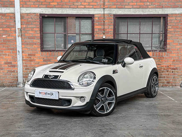 Mini cooper s cabriolet 1.6 163pk 2010, l-503-bx - afbeelding 1 van  40