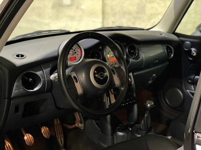Mini cooper s chili 1.6 163pk 2003, 99-tp-dd - afbeelding 16 van  42