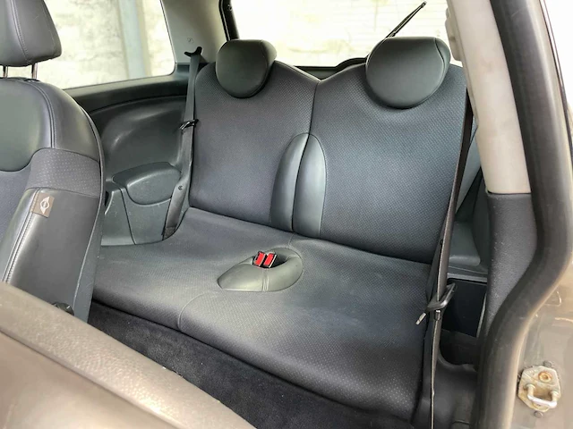 Mini cooper s chili 1.6 163pk 2004, 72-xr-fk - afbeelding 28 van  39