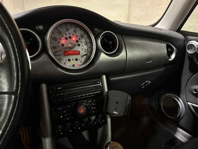 Mini cooper s chili 1.6 170pk 2004, 04-xgv-2 - afbeelding 19 van  36
