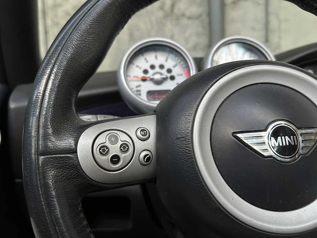 Mini cooper s chili cabrio 1.6 170pk 2005, 70-sf-hd - afbeelding 13 van  36