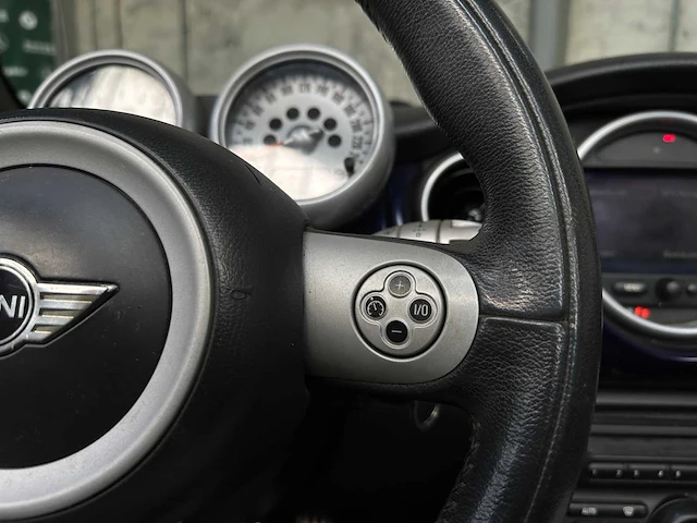 Mini cooper s chili cabrio 1.6 170pk 2005, 70-sf-hd - afbeelding 14 van  36