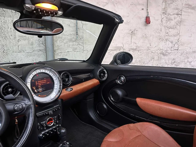 Mini cooper s chili cabriolet 1.6 184pk 2010 (automaat), 42-nvf-9 - afbeelding 11 van  37