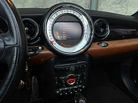 Mini cooper s chili cabriolet 1.6 184pk 2010 (automaat), 42-nvf-9 - afbeelding 19 van  37