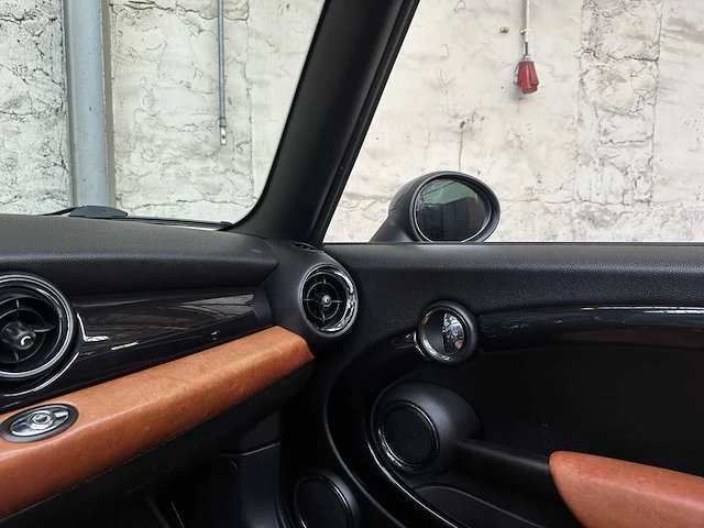 Mini cooper s chili cabriolet 1.6 184pk 2010 (automaat), 42-nvf-9 - afbeelding 20 van  37