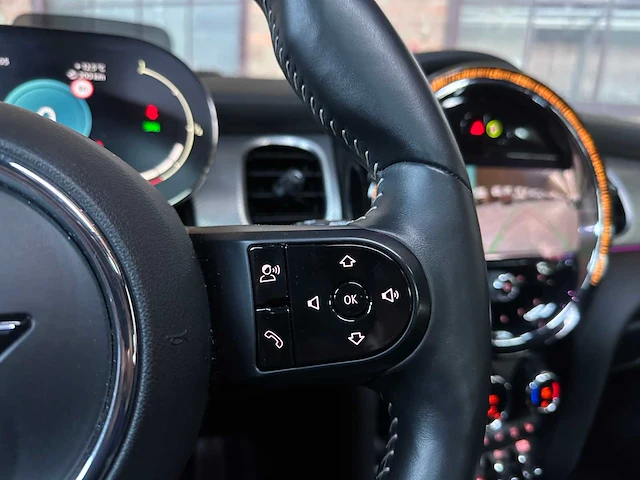 Mini cooper s jcw 2.0 161pk 2021, x-565-gz - afbeelding 17 van  46