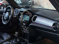 Mini cooper s jcw 2.0 161pk 2021, x-565-gz - afbeelding 33 van  46