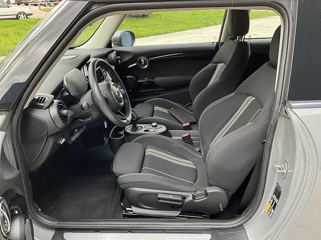 Mini cooper se electric bev personenauto - afbeelding 4 van  32