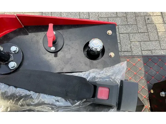 Mini graafmachine met toebehoren - afbeelding 22 van  23