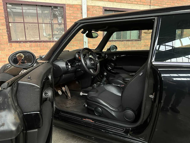 Mini john cooper works 1.6 211pk 2012 (origineel-nl), 31-xkz-3 - afbeelding 63 van  87