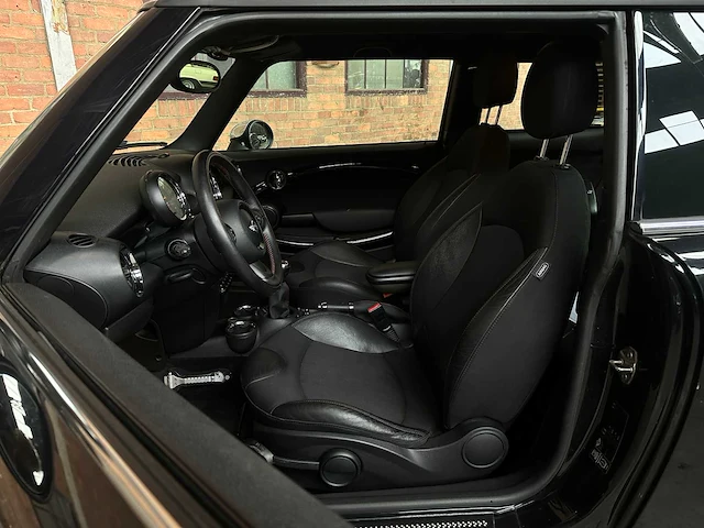 Mini john cooper works 1.6 211pk 2012 (origineel-nl), 31-xkz-3 - afbeelding 64 van  87