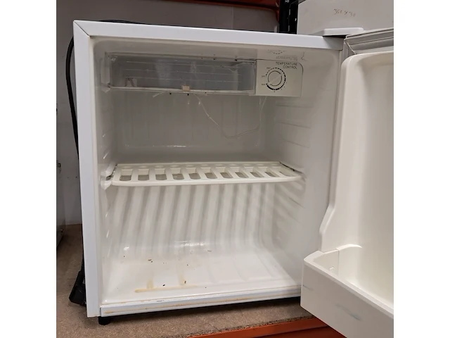 Mini koelkast, samsung, model srg-058 - afbeelding 2 van  5