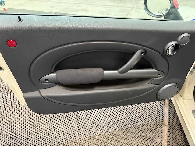 Mini mini - circuit auto - personenauto - 2001 - afbeelding 9 van  30
