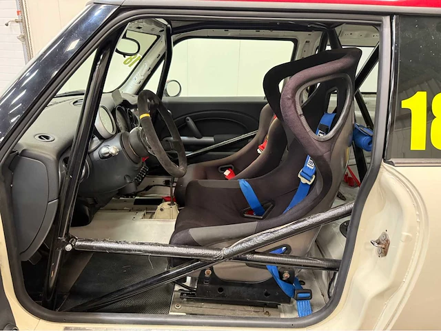 Mini mini - circuit auto - personenauto - 2001 - afbeelding 10 van  30