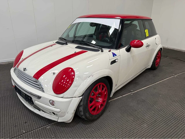 Mini mini - circuit auto - personenauto - 2001 - afbeelding 12 van  30
