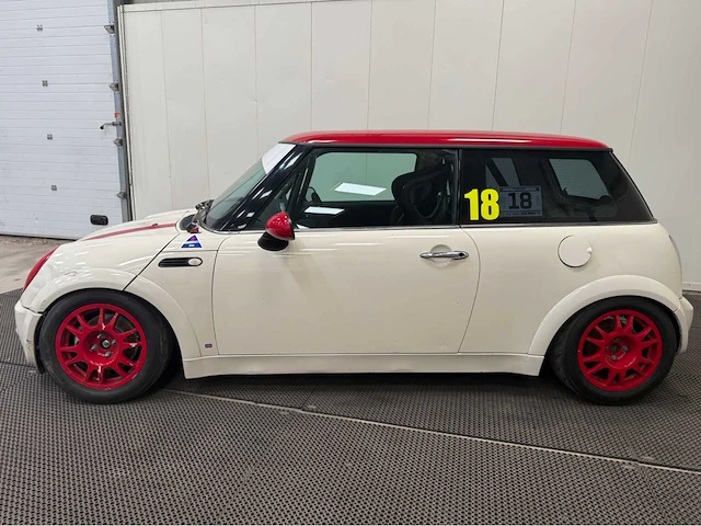 Mini mini - circuit auto - personenauto - 2001 - afbeelding 23 van  30