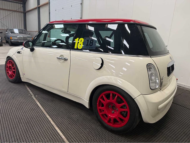Mini mini - circuit auto - personenauto - 2001 - afbeelding 25 van  30