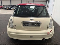 Mini mini - circuit auto - personenauto - 2001 - afbeelding 30 van  30