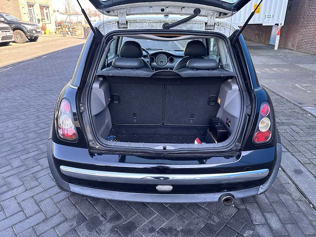 Mini mini 1.6 cooper car 2002 | 2-kvn-00 - afbeelding 9 van  20