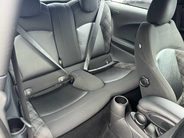 Mini mini 2.0 cooper s chili 2015 | 5-zst-59 - afbeelding 26 van  34