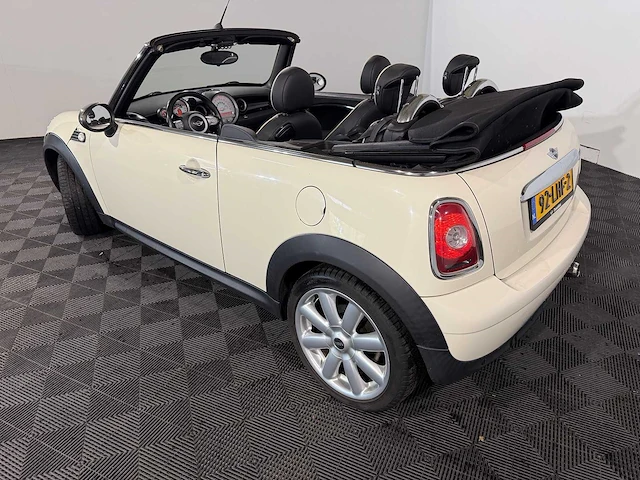 Mini mini cabrio 1.6 cooper chili, 92-lhf-2 - afbeelding 9 van  16