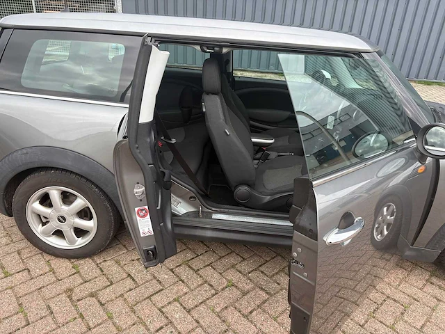 Mini mini clubman 1.4 one anniv. bus. nap automaat airco cruise, 61-jzr-1 - afbeelding 16 van  25