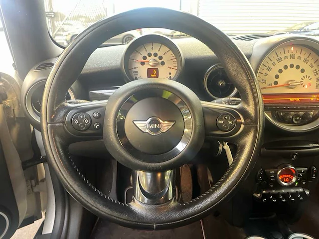 Mini mini clubman 1.6 cooper chili 2011 | g-852-ft - afbeelding 2 van  25