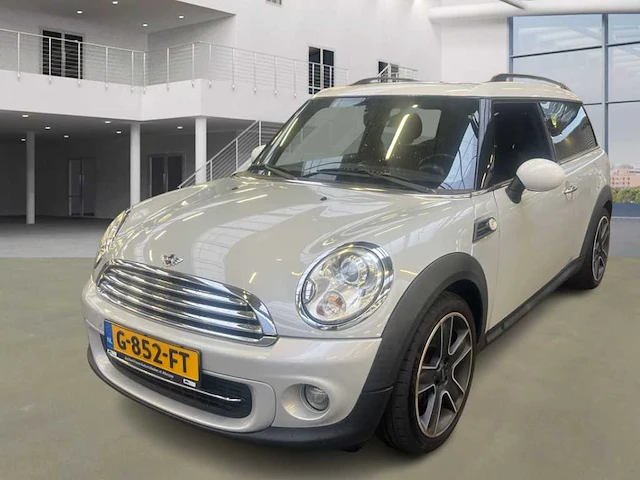 Mini mini clubman 1.6 cooper chili 2011 | g-852-ft - afbeelding 1 van  25