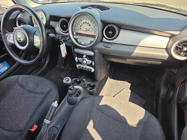 Mini mini clubman 1.6 cooper d pepper , 71-gfk-4 - afbeelding 16 van  17