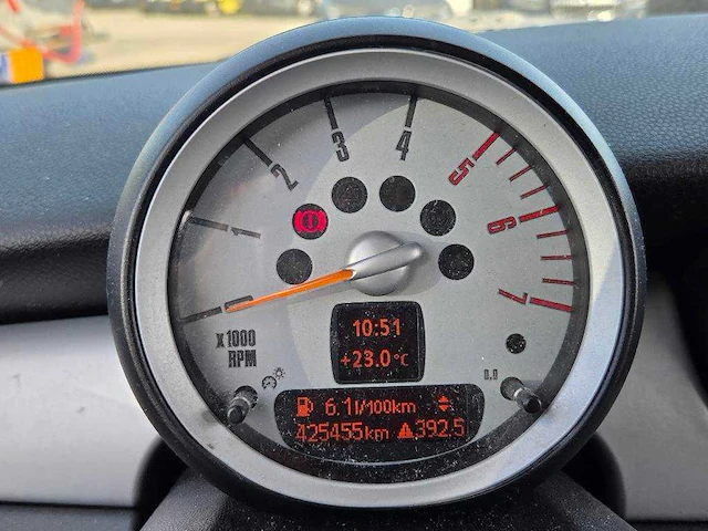 Mini mini clubman 1.6 cooper d pepper , 71-gfk-4 - afbeelding 17 van  17