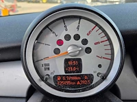 Mini mini clubman 1.6 cooper d pepper , 71-gfk-4 - afbeelding 17 van  17