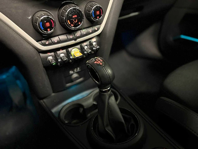 Mini mini countryman 2.0 co.s e all4 chilli , ; l-725-nb - afbeelding 11 van  27