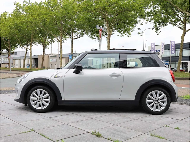 Mini mini electric cooper se 33 kwh 135kw automaat 2020 - afbeelding 12 van  34