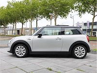 Mini mini electric cooper se 33 kwh 135kw automaat 2020 - afbeelding 12 van  34