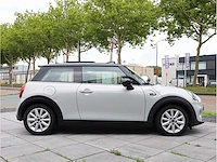 Mini mini electric cooper se 33 kwh 135kw automaat 2020 - afbeelding 31 van  34